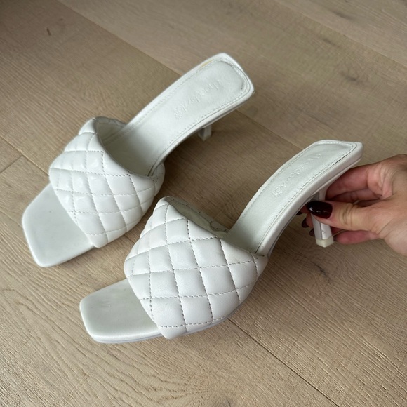 White heeled mules - Picture 2 of 7